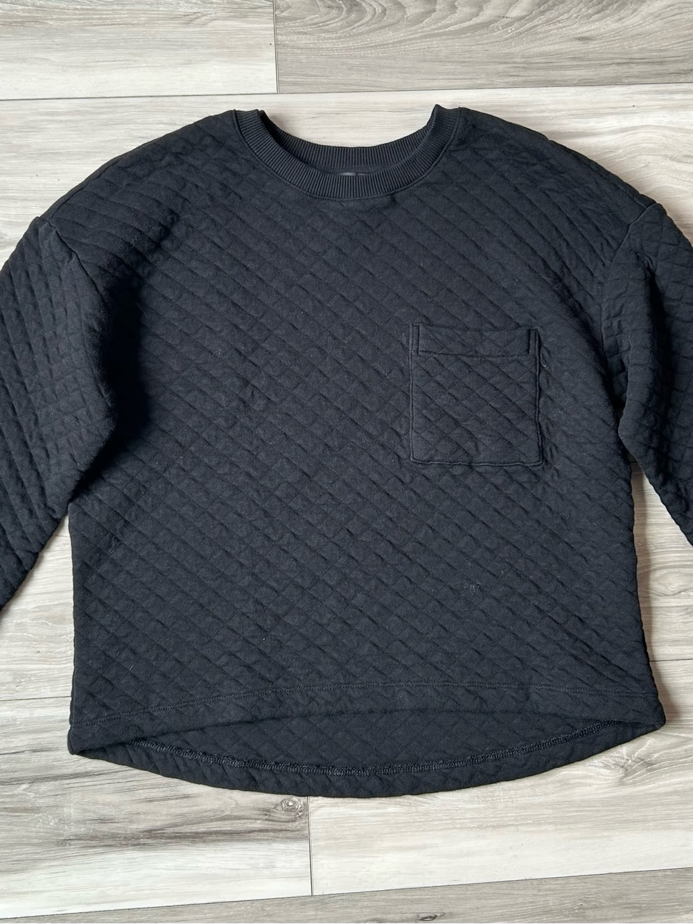 Banana Republic Quilted Crewneck Sweatshirt Black M